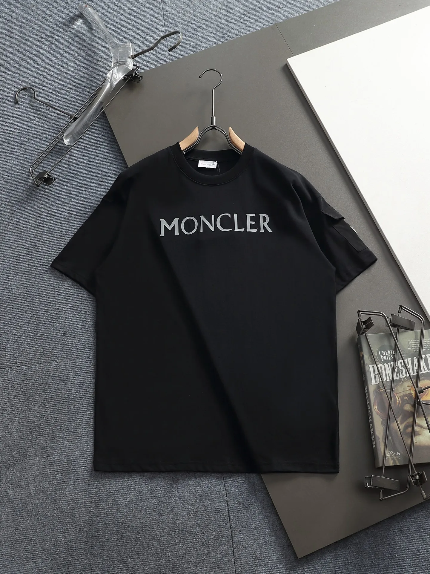 2025 New Arrival Same Style👫280g T ， ！ ， ， logo ！ ， Versatile， ， ！ ！ Classic Versatile T ， logo ！ ！ Quality ， ！！ ：Black Size：XS S M L
